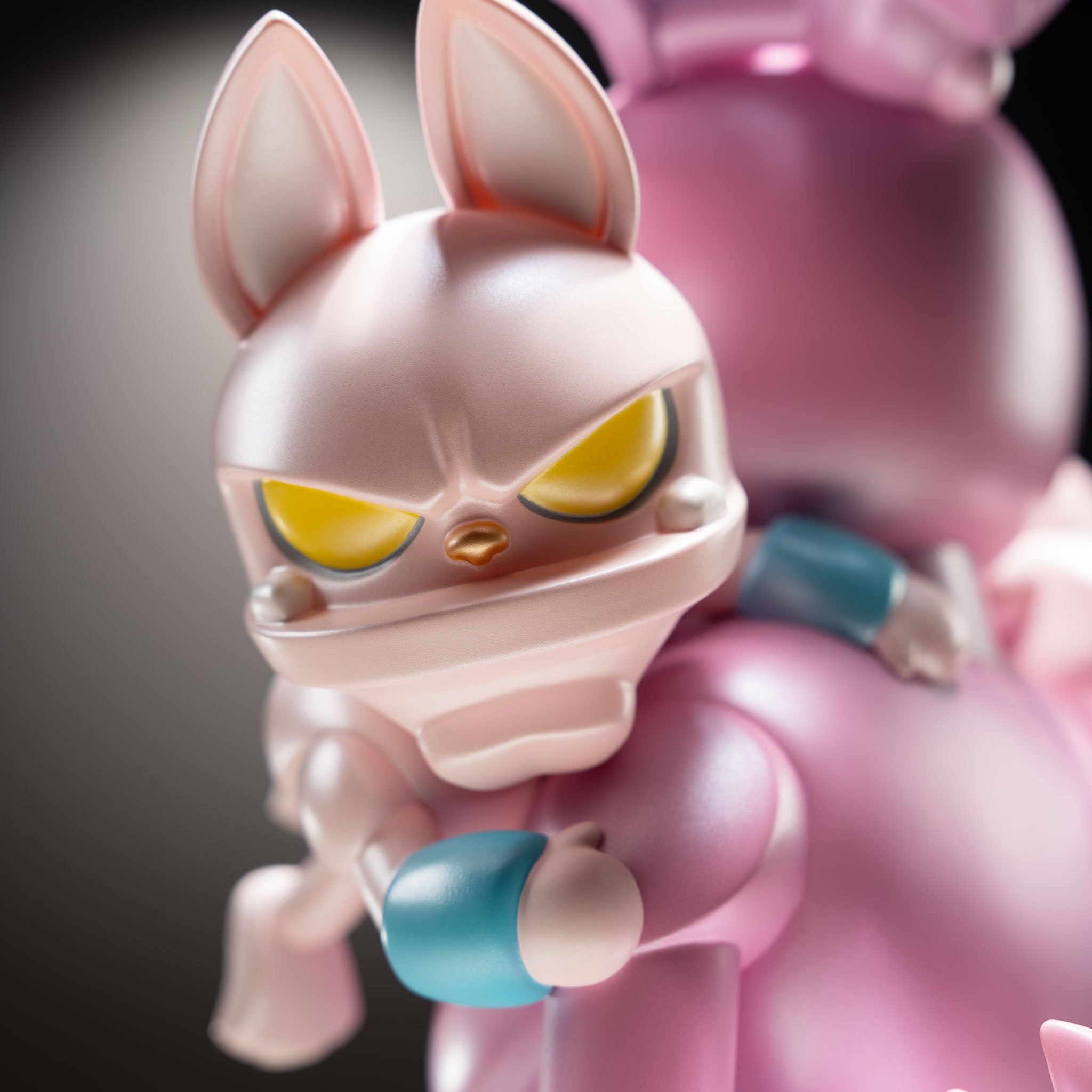 #CHOOSE YOUR EDITION_Beijing Bundle [Two Premium Vinyl Sculptures]